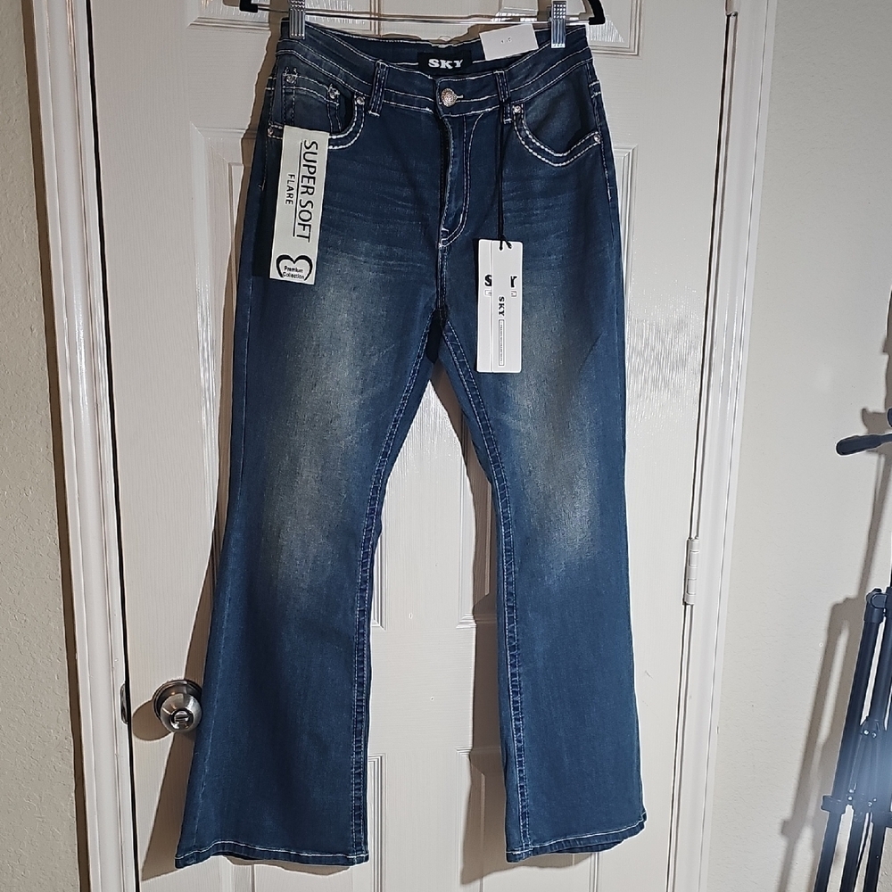 NEW Sky Super Soft Flare Juniors Embellished Denim Bling Jeans Size 13/14 - Picture 5 of 14